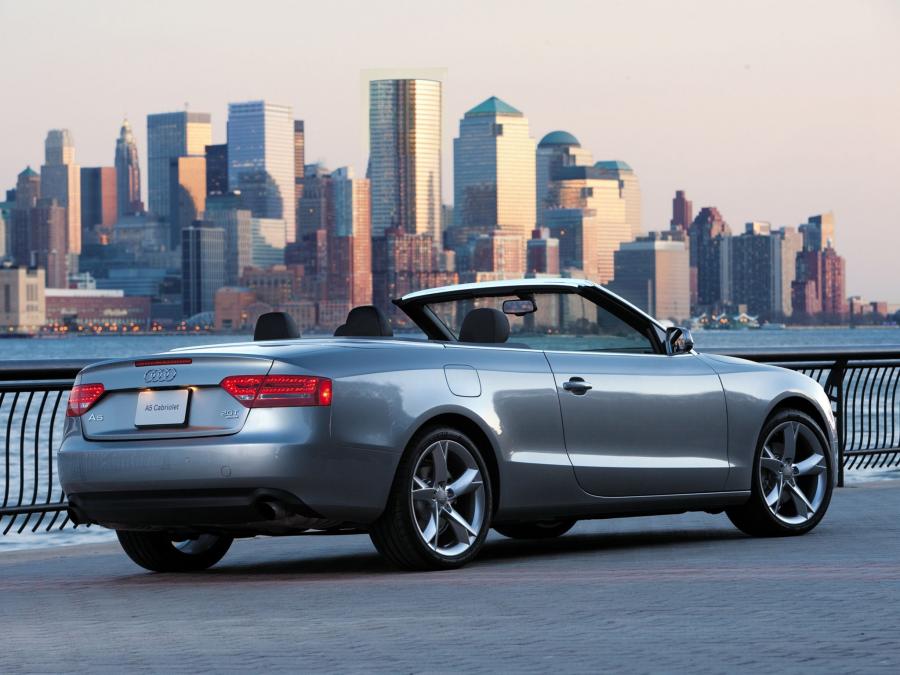  Audi A5 Cabriolet 2.0T 2009 года  (NA) (фото 5 из 17)